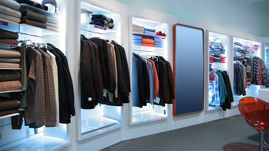 Customer demand of Smart Retail solutions inside of a clothes shop