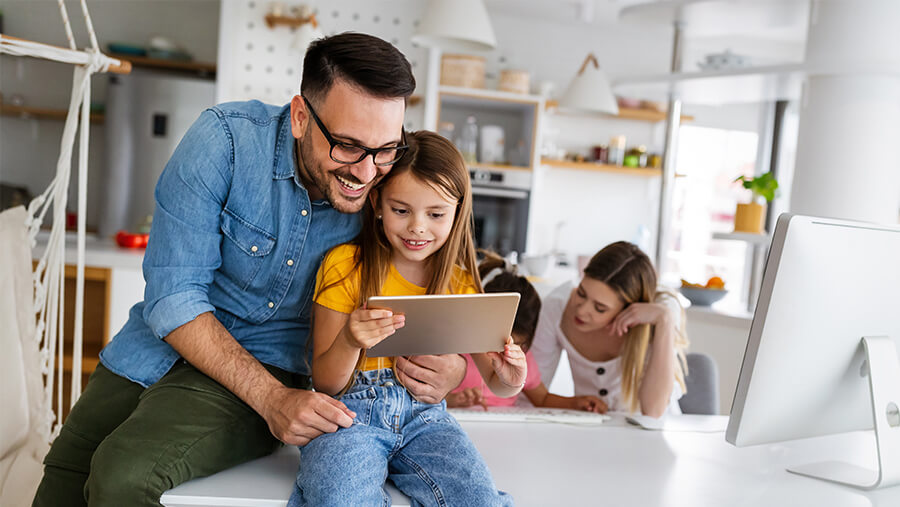 Family HR benefits